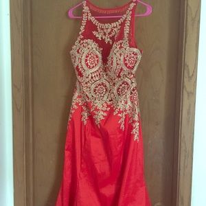 Beautiful prom gown/ prom dress